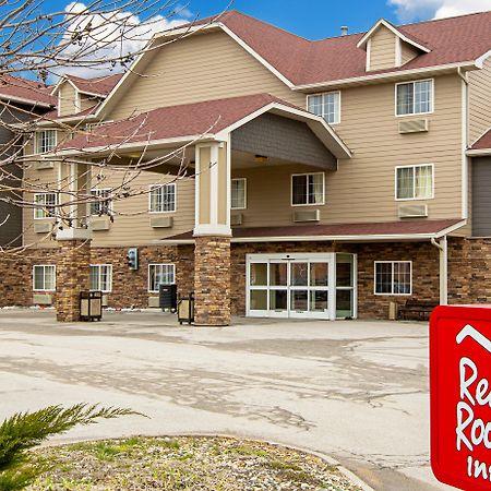 Red Roof Inn & Suites Omaha - קאונסיל בלאפס מראה חיצוני תמונה