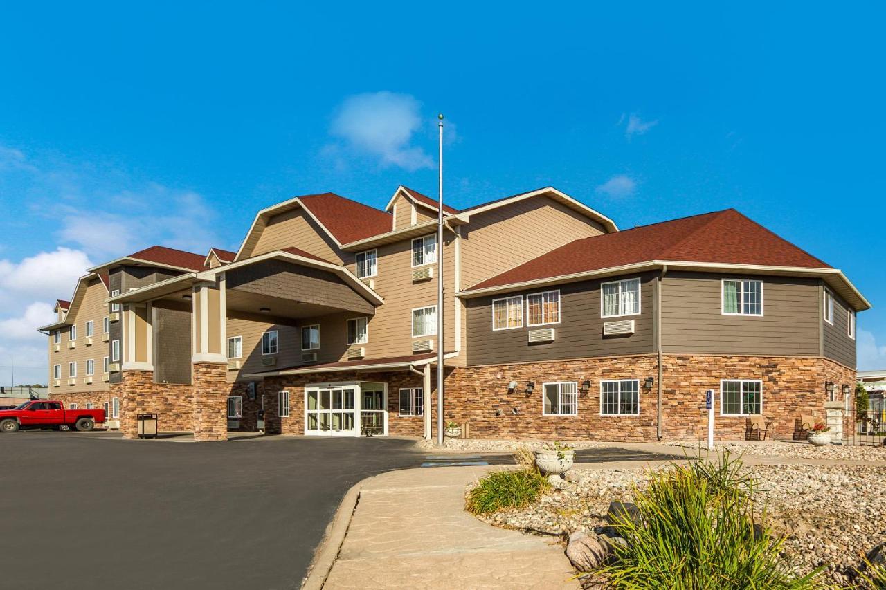 Red Roof Inn & Suites Omaha - קאונסיל בלאפס מראה חיצוני תמונה