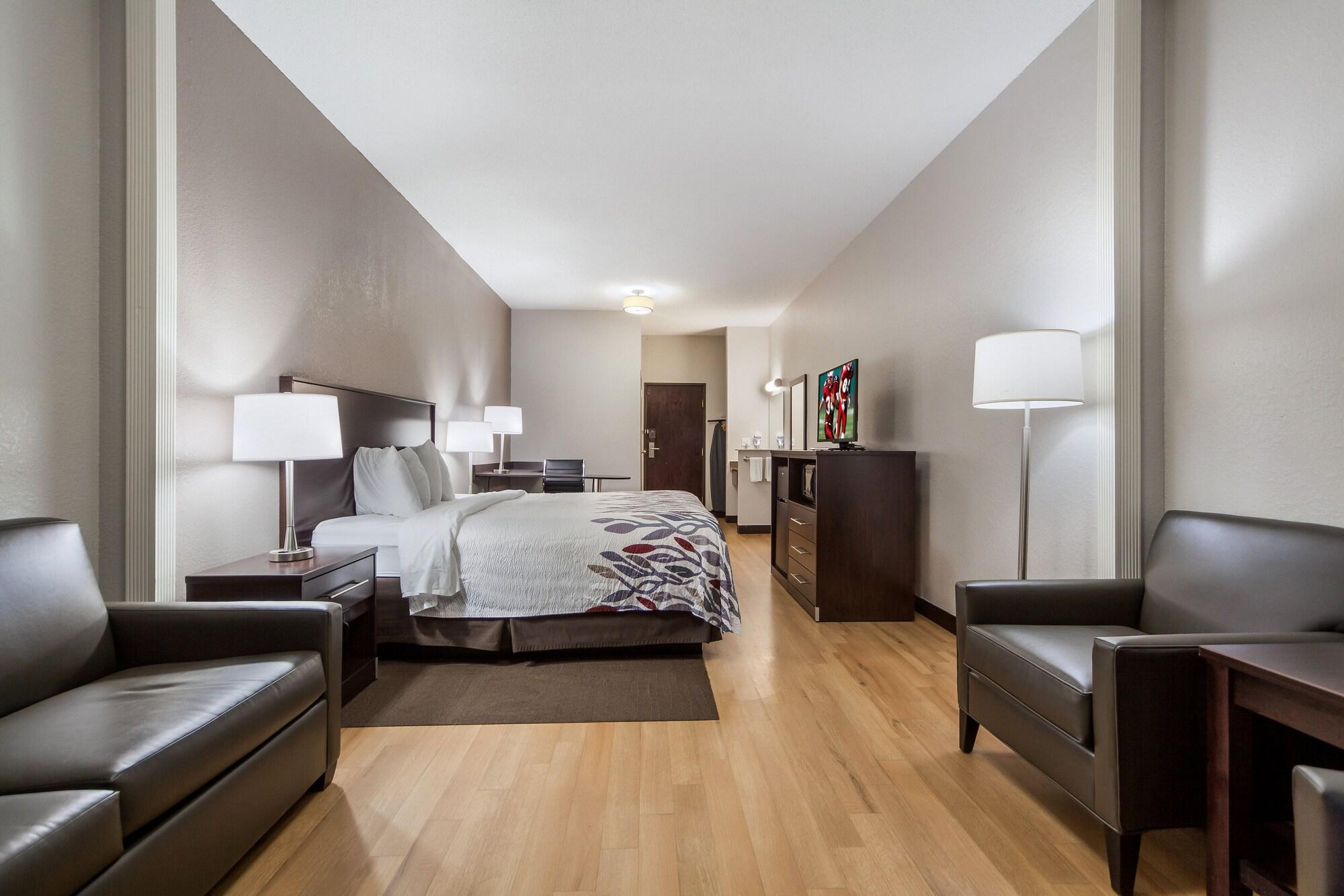 Red Roof Inn & Suites Omaha - קאונסיל בלאפס מראה חיצוני תמונה