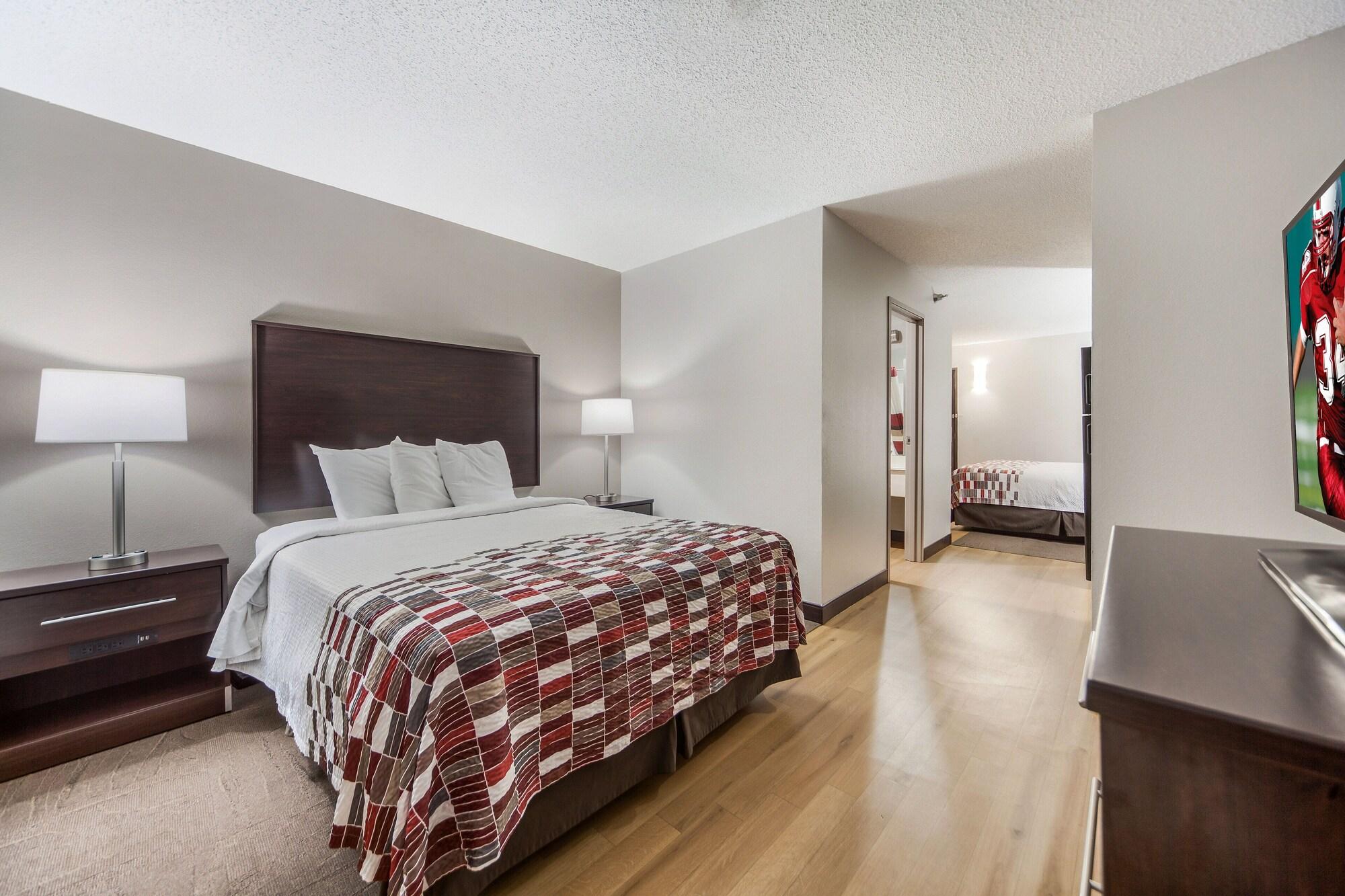Red Roof Inn & Suites Omaha - קאונסיל בלאפס מראה חיצוני תמונה