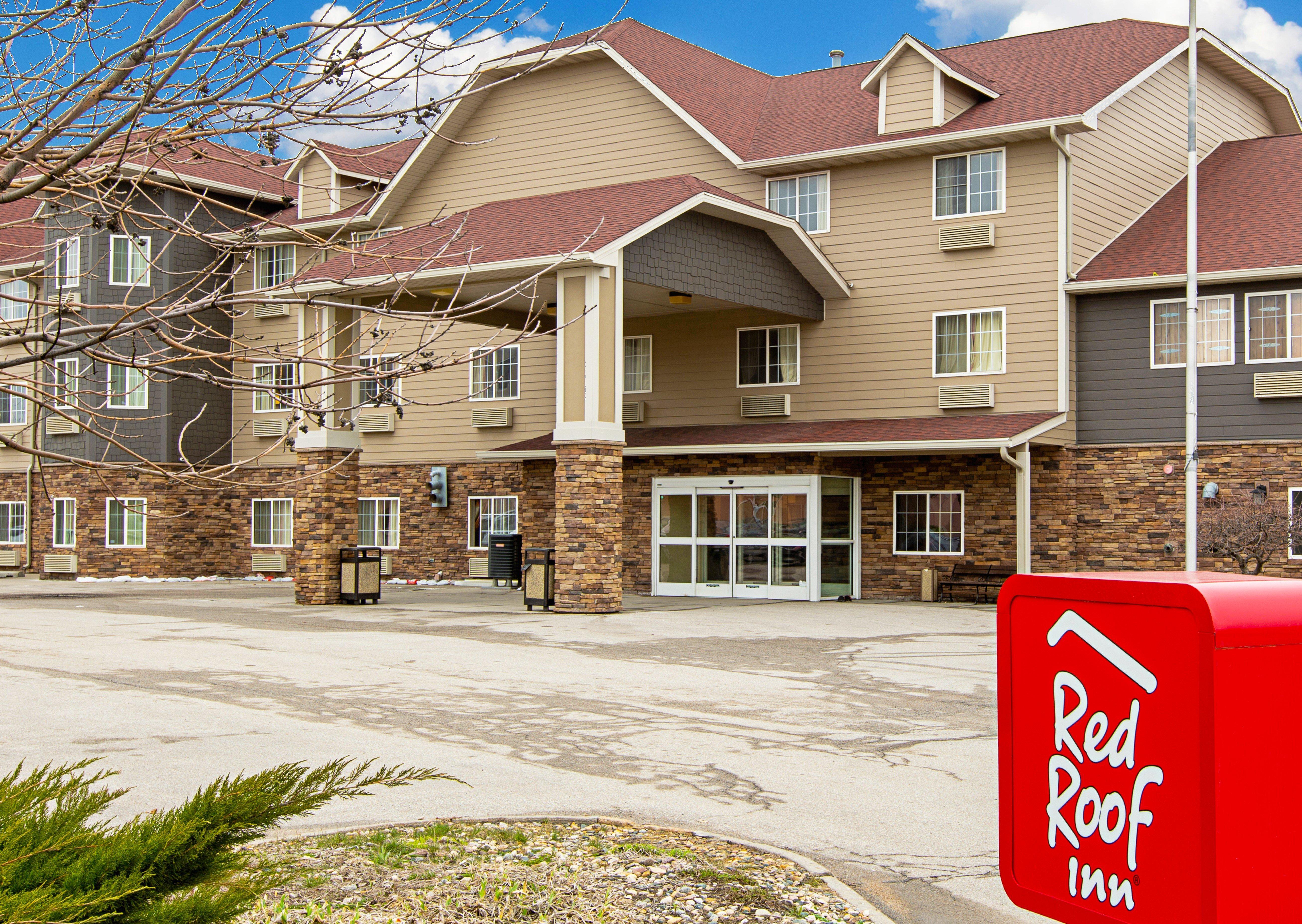 Red Roof Inn & Suites Omaha - קאונסיל בלאפס מראה חיצוני תמונה