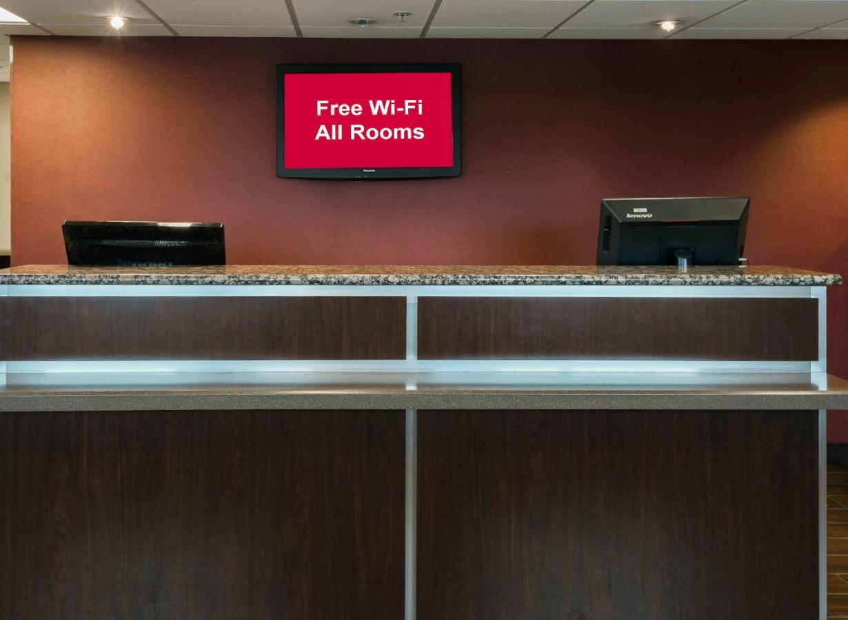 Red Roof Inn & Suites Omaha - קאונסיל בלאפס מראה חיצוני תמונה