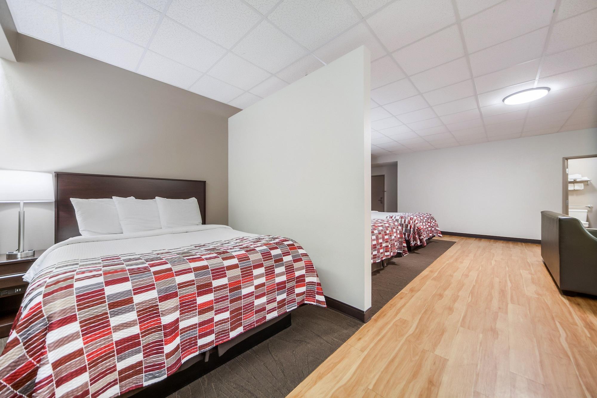 Red Roof Inn & Suites Omaha - קאונסיל בלאפס מראה חיצוני תמונה